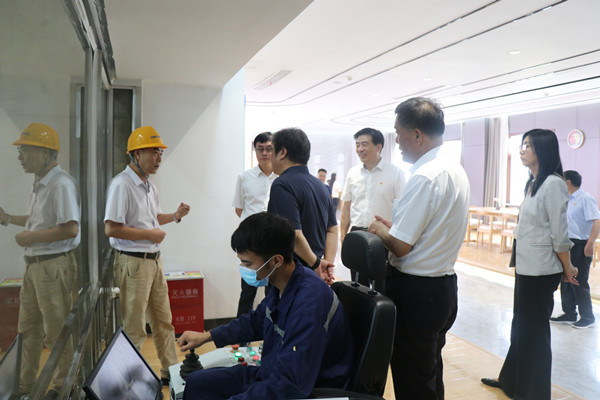 中國建材集團黨委常委、紀委書記楊杰到 洛陽海中調研