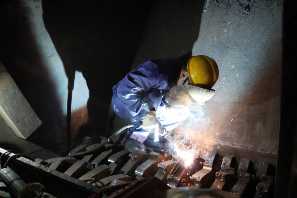 抓技改創新 全力推動公司清潔化生產