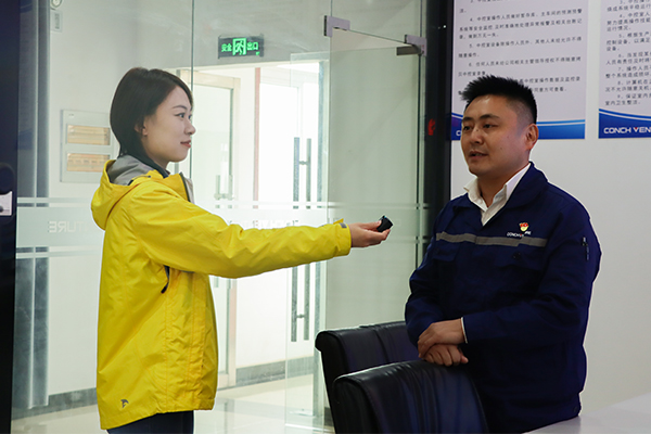 安徽新聞電視臺到訪寧國海螺環保