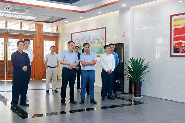 團安徽省委副書記、安徽省青聯主席李波一行蒞臨蕪湖海螺環?？疾煺{研