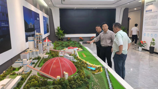 中源化學股份公司客戶一行蒞臨洛陽海中考察調研固危廢處置技術