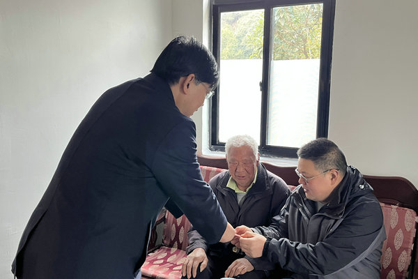 新春走訪遞真情 寒冬慰問暖人心——寧海馨源泰開展春節(jié)走訪慰問活動