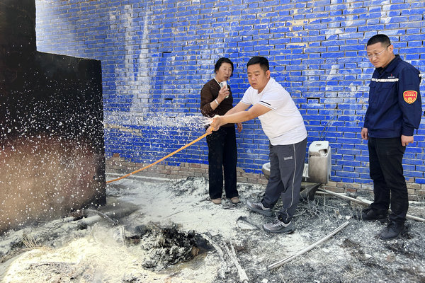 榆林環保緊急救援 成功撲滅突發火情